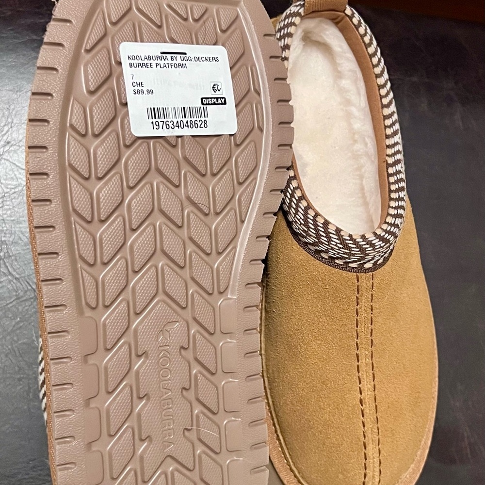 Koolaburra by UGG Chestnut Suede Slip-Ons - Picture 2 of 4